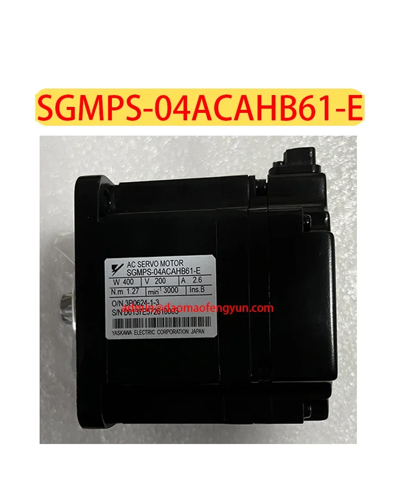 

SGMPS-04ACAHB61-E Brand new Servo motor SGMPS 04ACAHB61 E，Fast shipping
