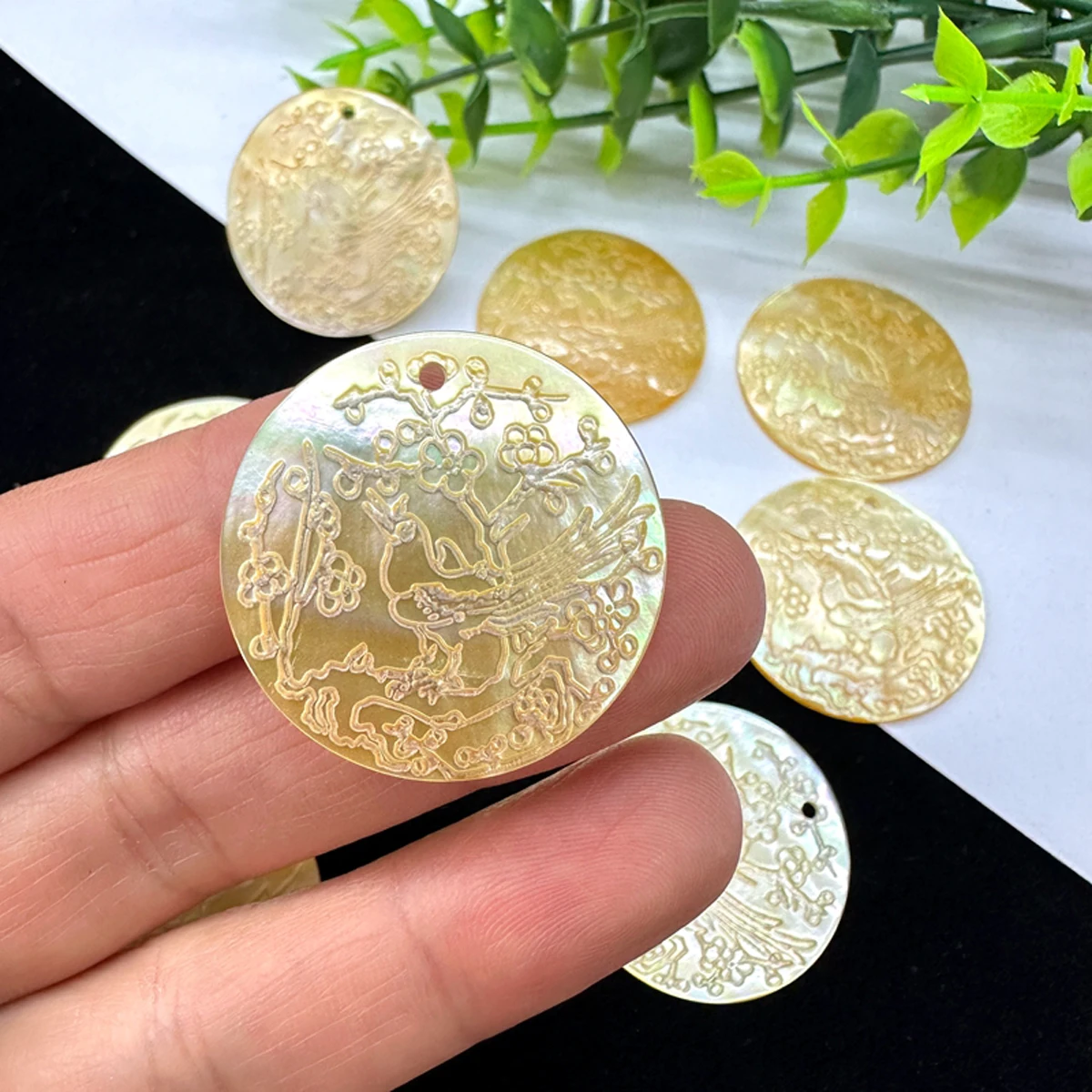 4Pcs Round Pendant The Mother - Pearl Necklace ulasan dan harga
