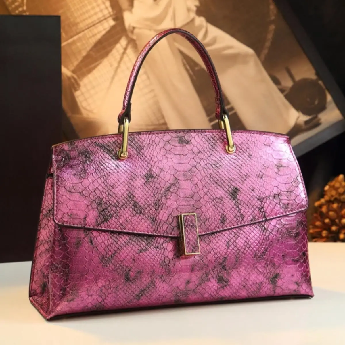 

Sli Leather Handbag Faionable oulder Crossbody Bag for Middle-Aged Women High-End Feelings New 2025 Model Handbag