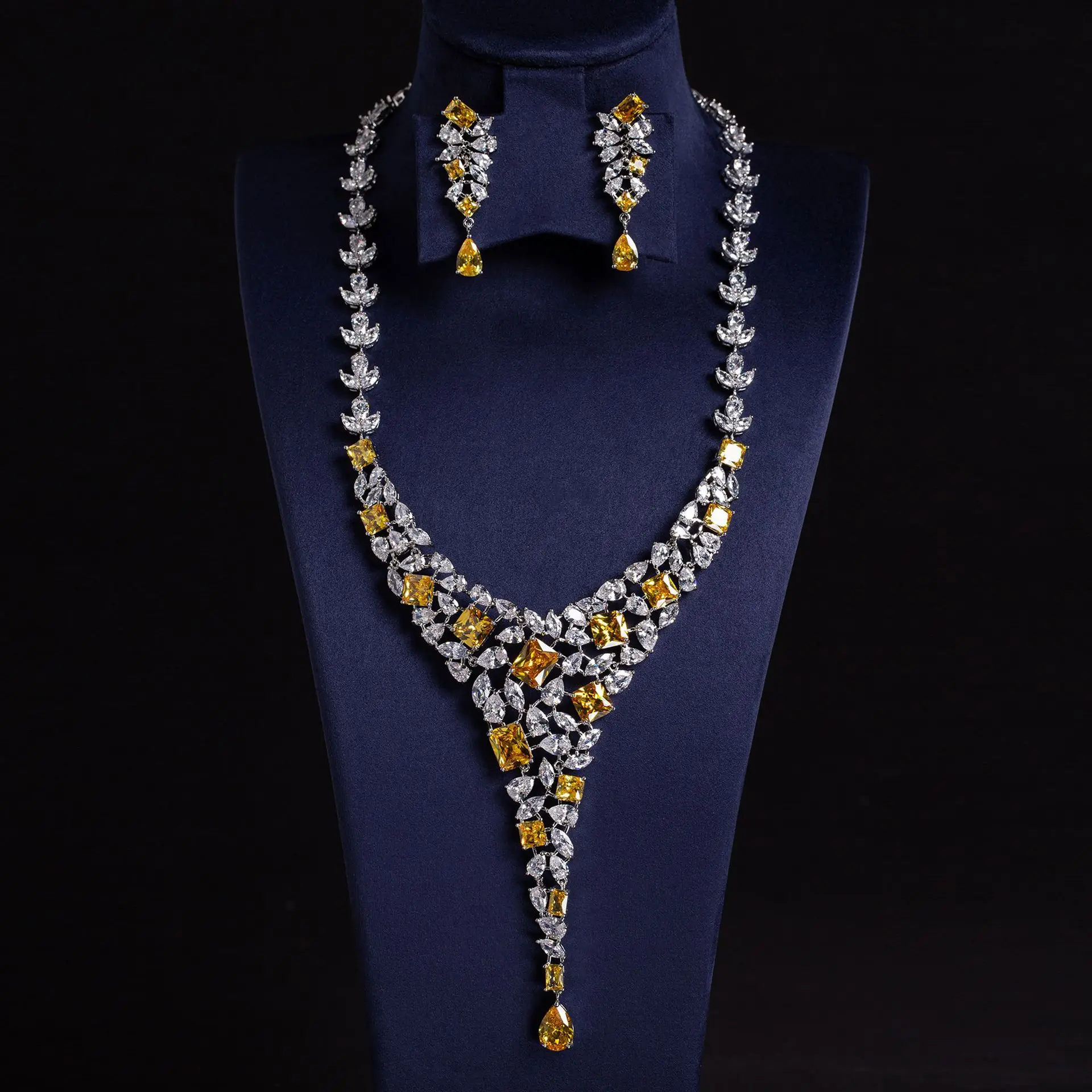 

Light Luxury Original Jewellery Temperament Long Set Bright Female Focus Necklace Earrings Prom Wedding Nigerian Women M-651