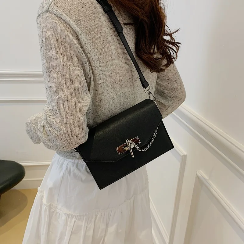 

Vintage Luxury Diaper Bag For Women Designer Crossbody Bag Elegant Leather Handbag Minimalist Chic Large Capacity Tote