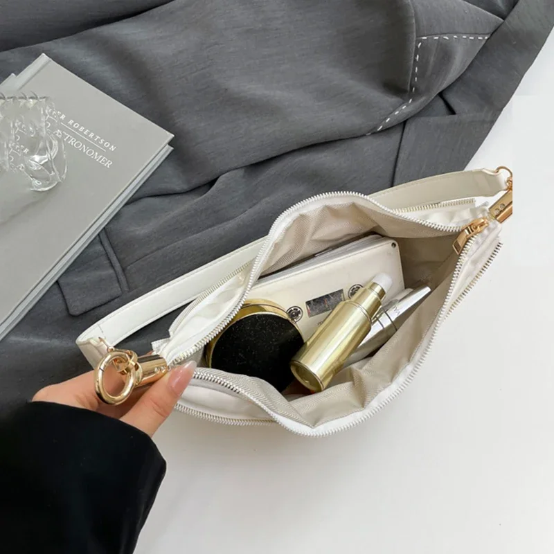 في الهواء الطلق التمويه سستة ديكور زلابية حقيبة 2025 جديد بولي Leather جلد المرأة حقائب الكتف تحت الإبط الإناث حقيبة صدر للرجال عادية