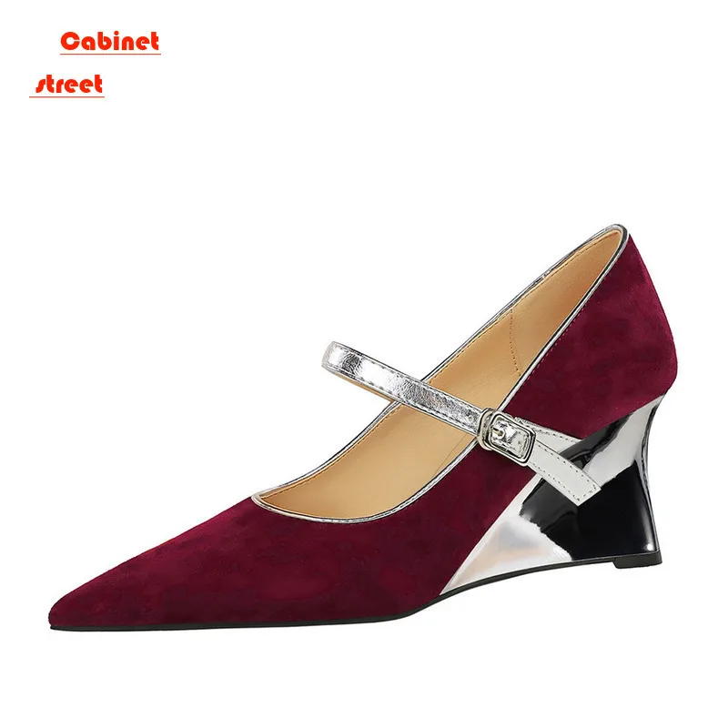 

Banquet Style Women's Shoes Ladies Metal Wedge Suede Shallow Mouth Pointed Point Matching Line Single Women Pumps High Heels