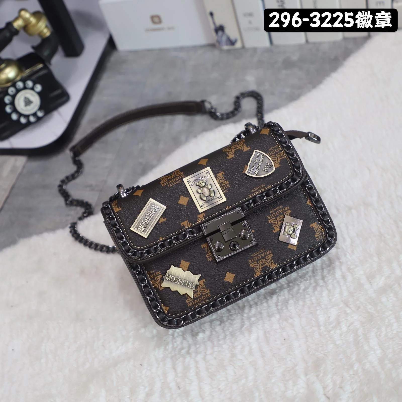 

Popular Elegant Shoulder Bag By Famous Designer, Leather Crossbody-Bag For Women, Luxury Handbags With Classic Style