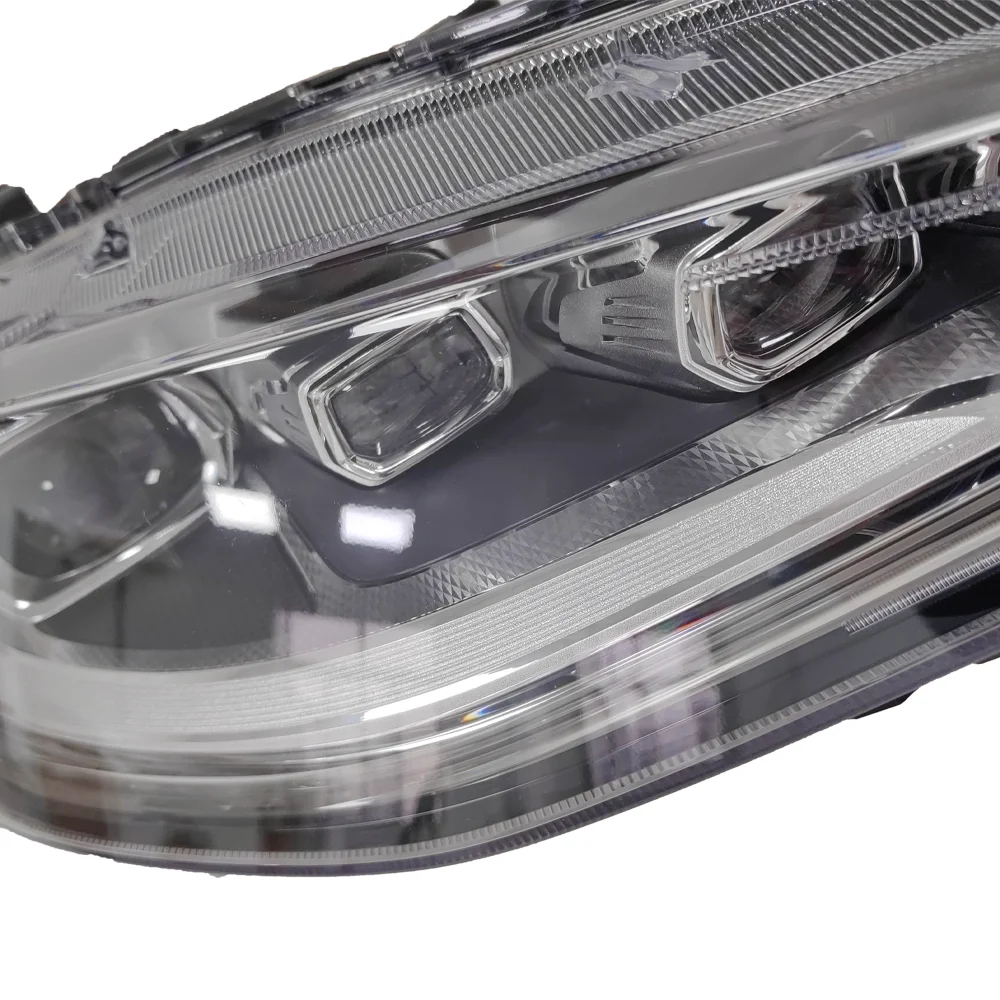 YIYANG 2018-2019 LED Headlights Dynamic Turn Signal Lamp Tears Design Angel Eye Projector GWM Haval F7x Car Lights