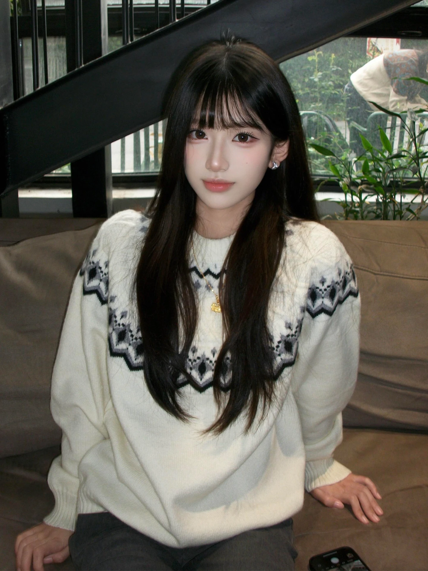 Feilao Island 2025 New Autumn Winter White Knitted Sweater Women's Loose Fit Innerwear Outerwear Lazy High-End Feeling Top