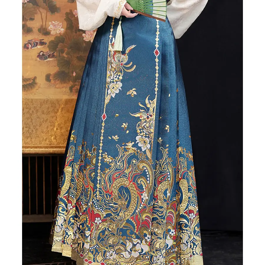 Grasping Fenghua[Long Yue Fu Nian]Hanfu Ming Weaving Gold Imitation Makeup Flower Horse Face Skirt