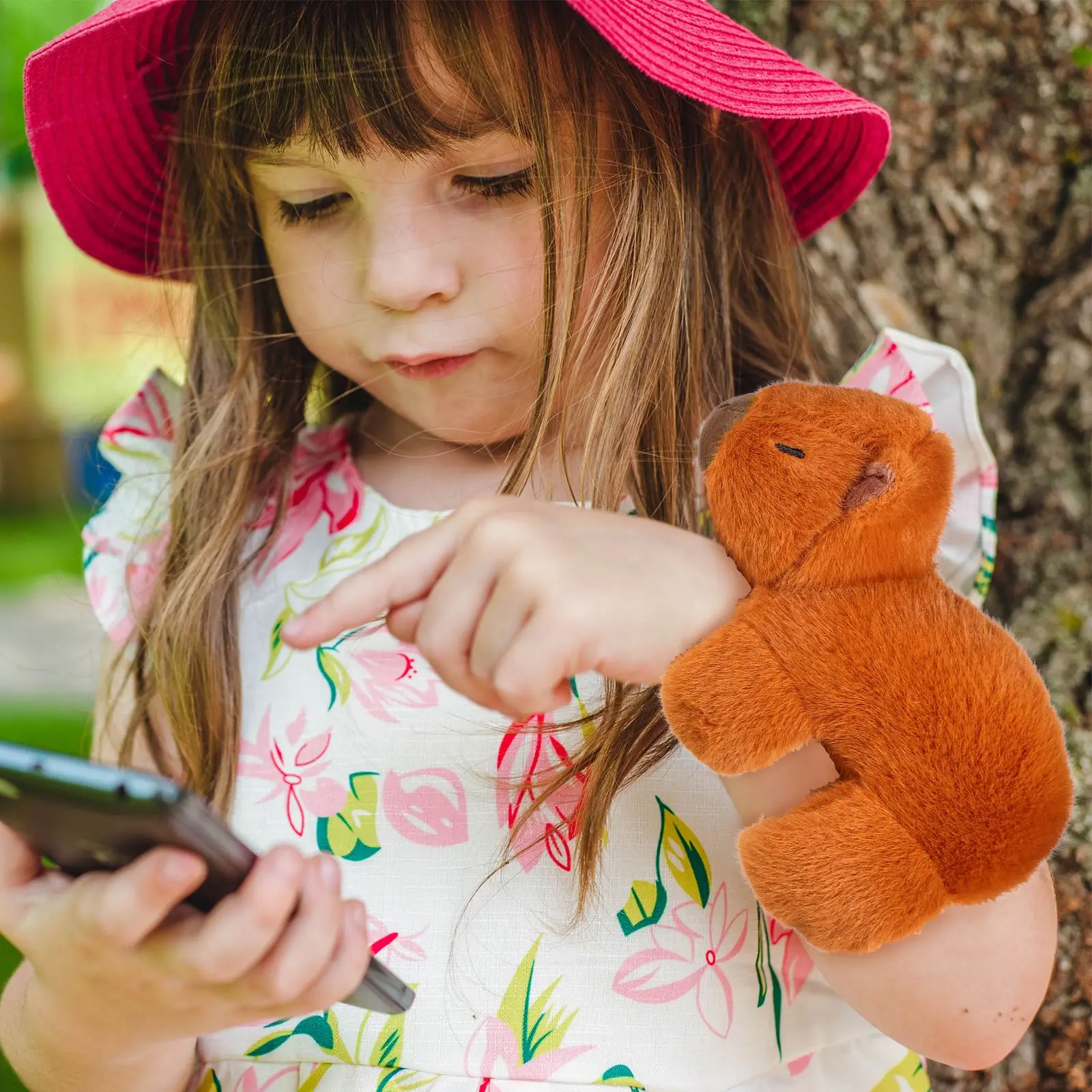 Urocza bransoletka na nadgarstek Capybara Animal Slap Snap Wrap Plush Stuffed Animal Kawaii Capybara Hand Ring Wristband Kid Funny Toys