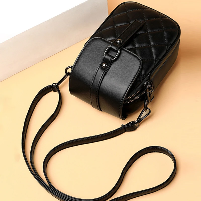 Black PU Coin Purse With Buckle Women Solid Color Cosmetic Bag Female Lipstick Pack Leisure Waterproof Single Shoulder Bag