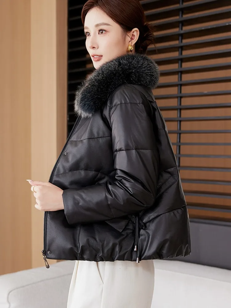 冬のオフィスレディー向け、本革ブラックダウンコート、フォックスファー襟付きシープスキンパファージャケット、女性用防風暖かいショートジャケット