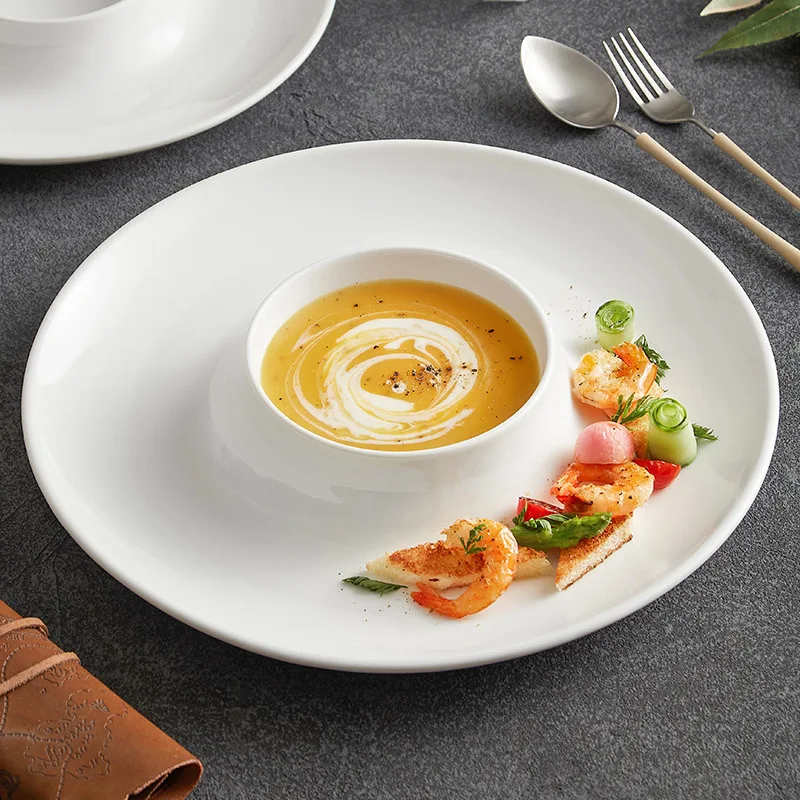 

White Ceramic Straw Hat Plate Special Arrangement Plate