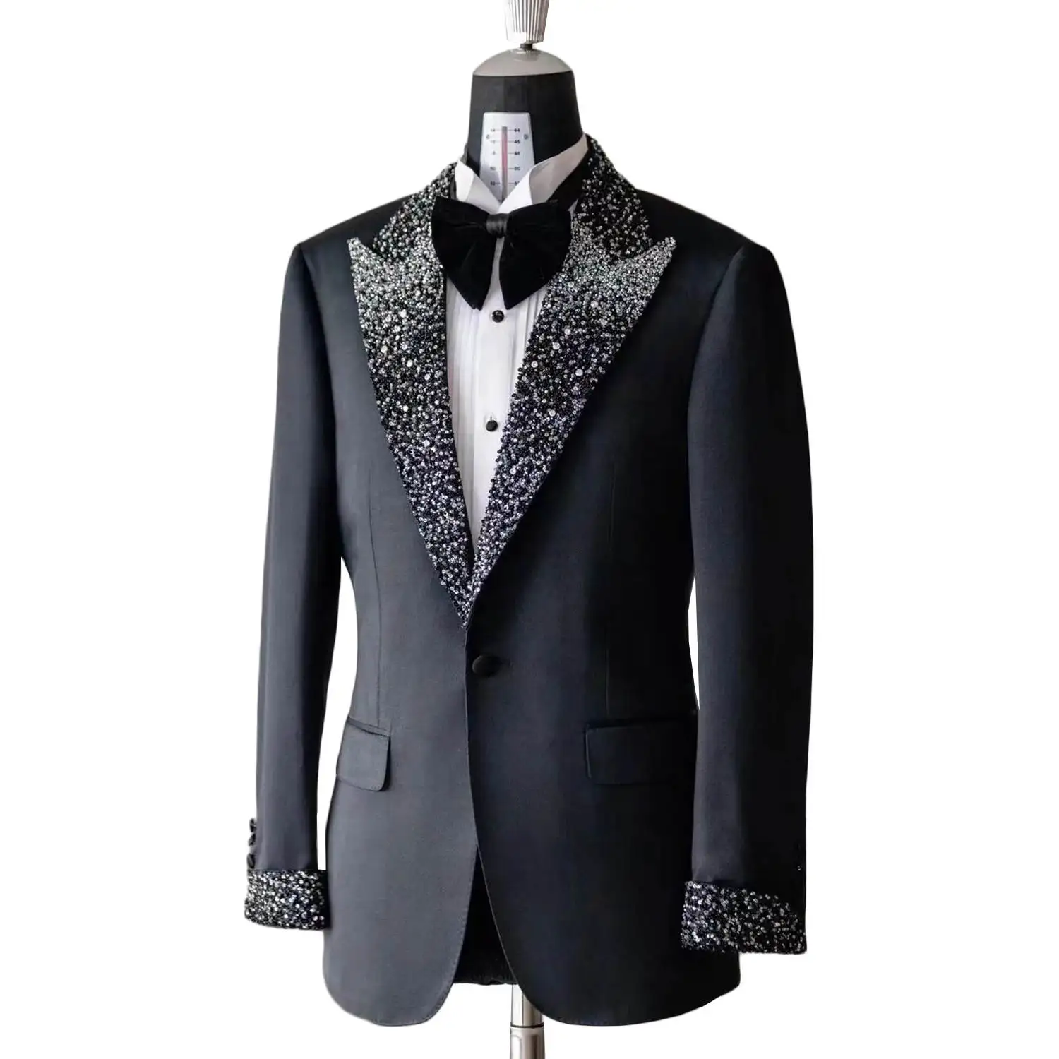 Wedding Men\'s Suits Tailored Beads Pearls 1-Piece Blazer Peaked Lapel Formal Casual Occasions Custom Made Plus Size Tuxedo Coat