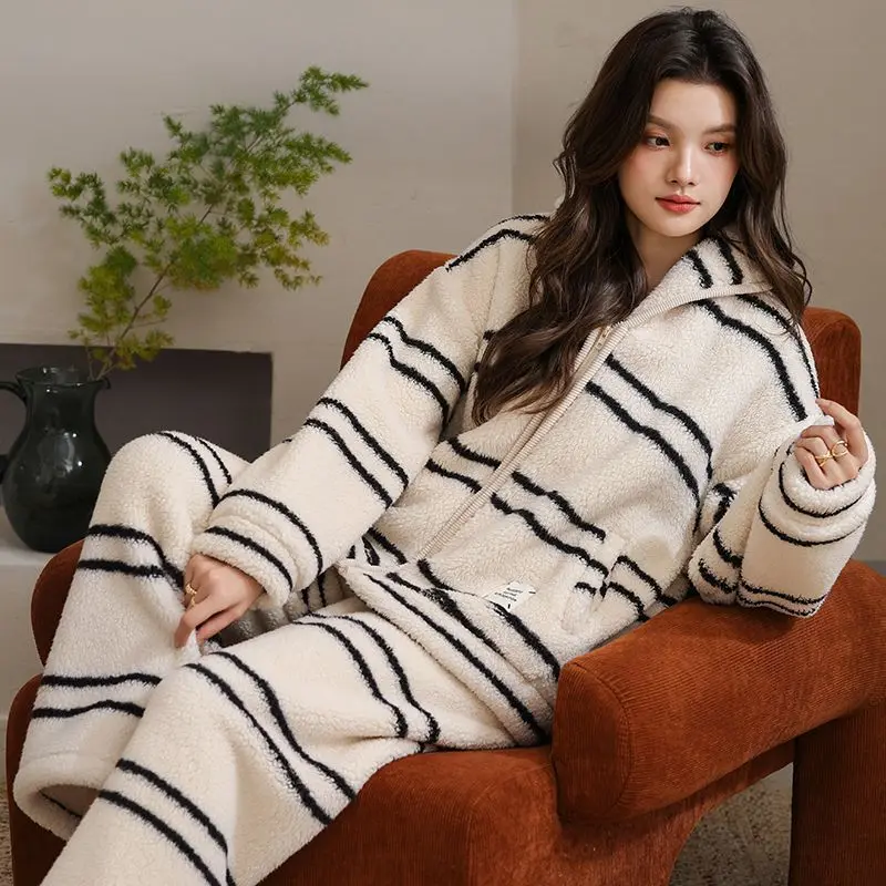 

Женский комплект домашней одежды, зимняя одежда для сна на флисовой подкладке, сохраняющая тепло, носить в качестве верхней одежды, пижамы из кораллового флиса с капюшоном