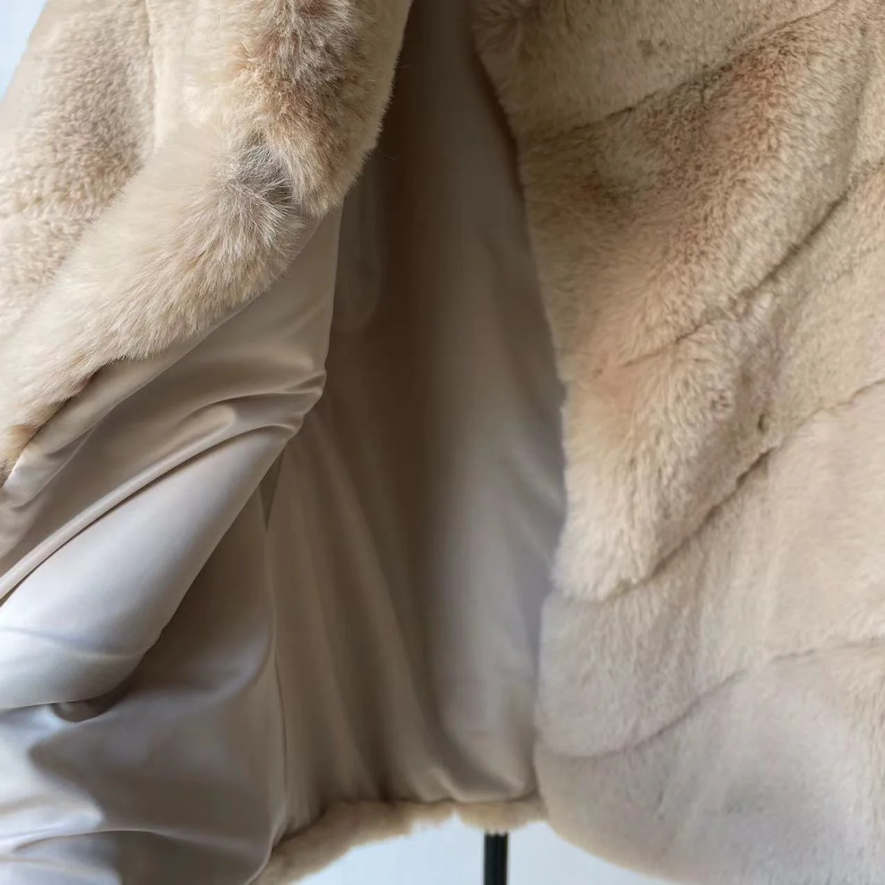 부드러운 토끼털 코트 00% 친환경 밍크 토끼털 따뜻한 루즈핏 스트리트 스타일 스트레이트 컷 롱 코트 다양한 색상