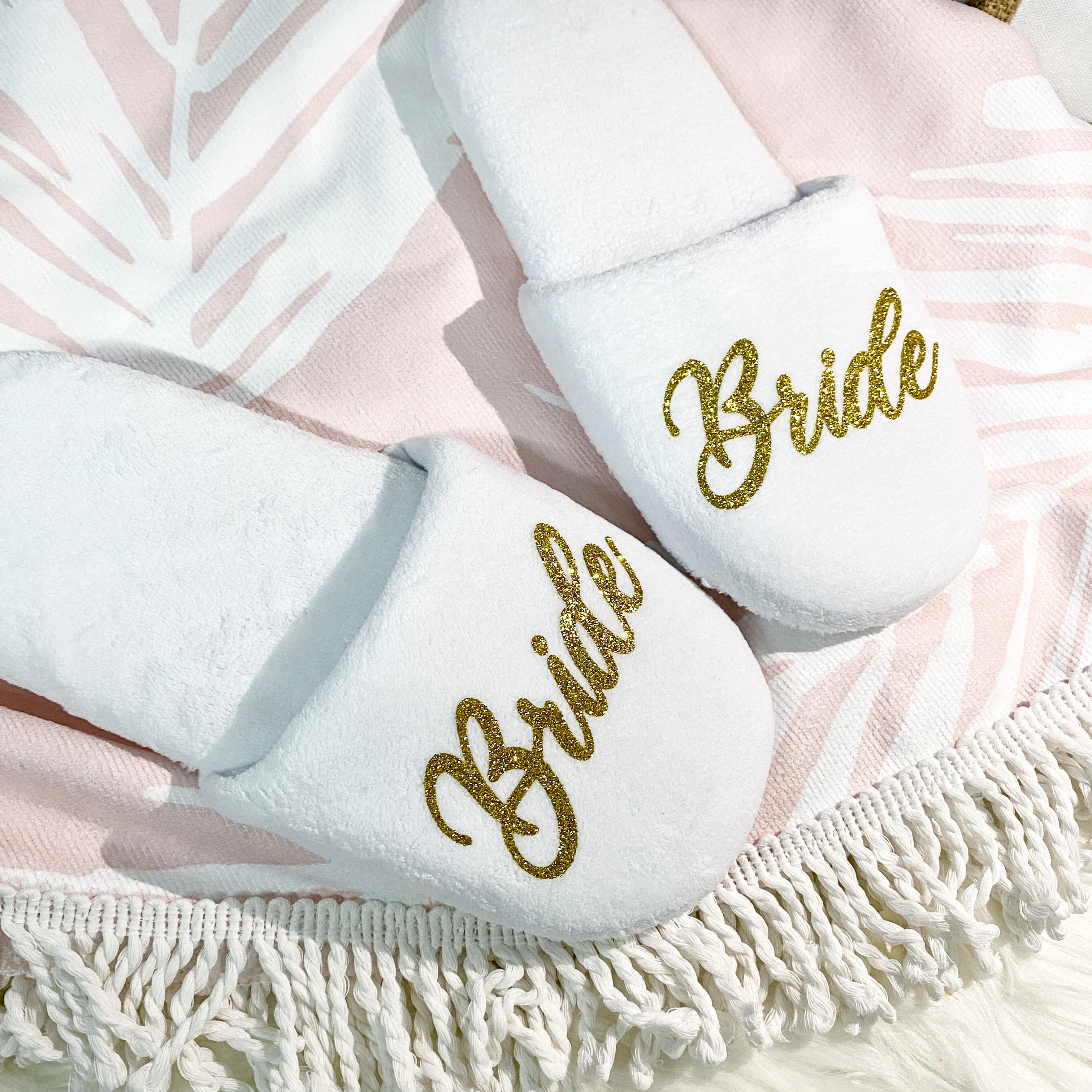 Customized Wedding Slippers Coral Bride Wedding Decoration Bridesmaid Party SPA Slippers Ladies Bachelorette Party Supplies Gift