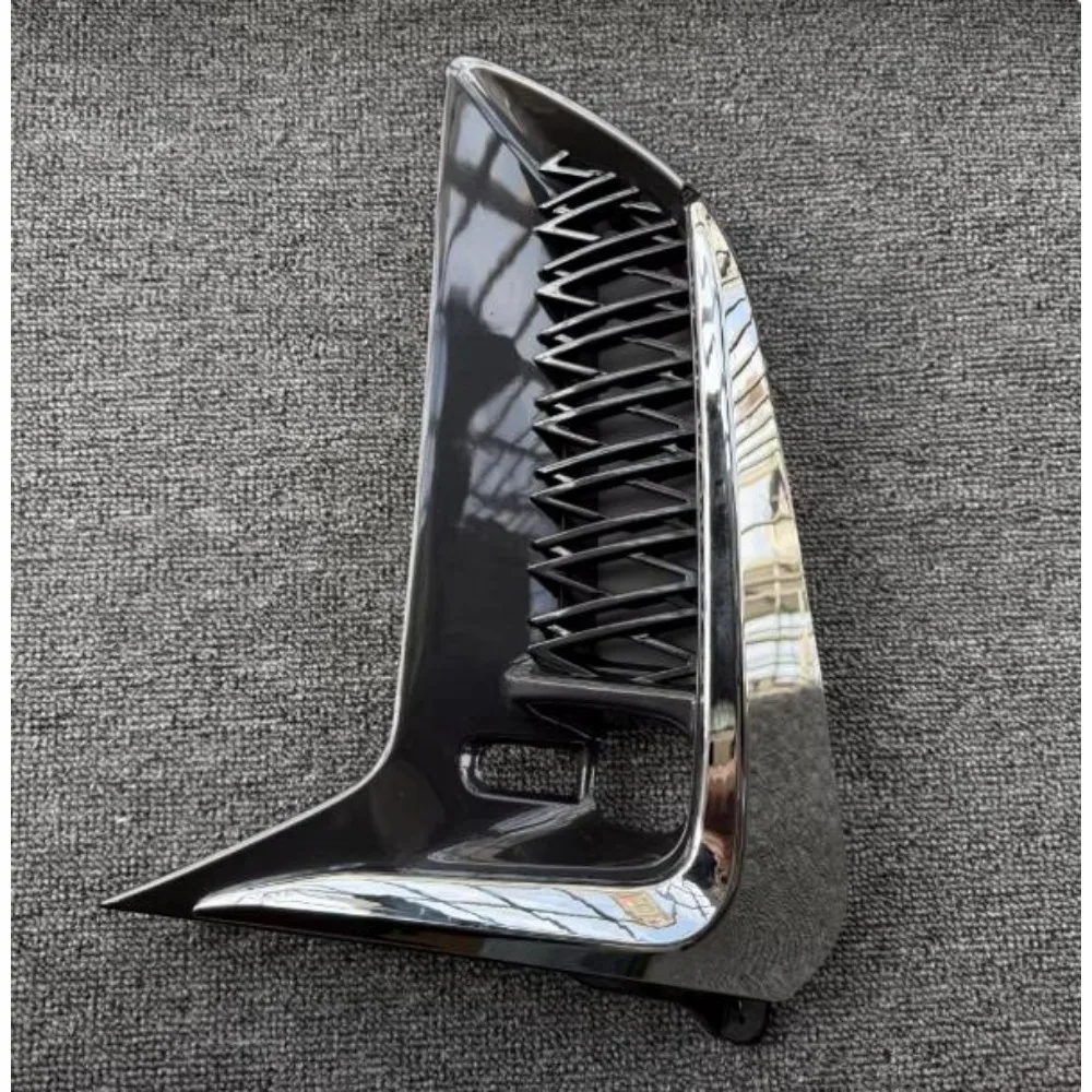 

Для Lexus UX200 UX250 UX300h Sport Edition: хромированные накладки на противотуманные фары, декоративные полосы для противотуманных фар