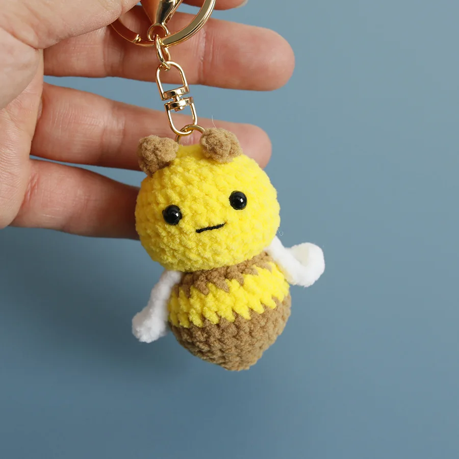 

Cute Bee Crochet Keychain Creative Knitting Bee Pendant Car Keys Keyrings Accessories Handmaking Knit Doll Keychain Wholesale