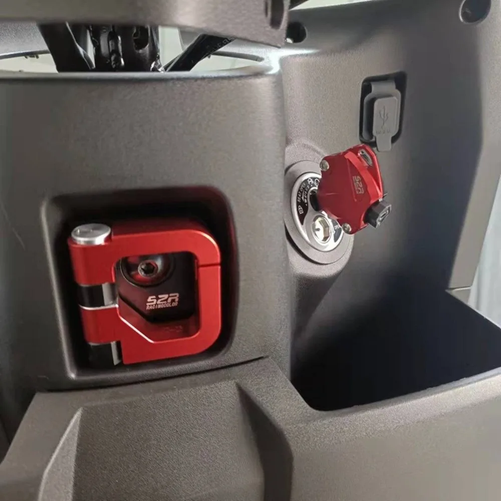 CNC الألومنيوم خوذة هوك طوي دائم دراجة نارية هوك الصلبة الأمتعة حقيبة شماعات لسوزوكي/Haojue/AFR125/UCR125 ﻿