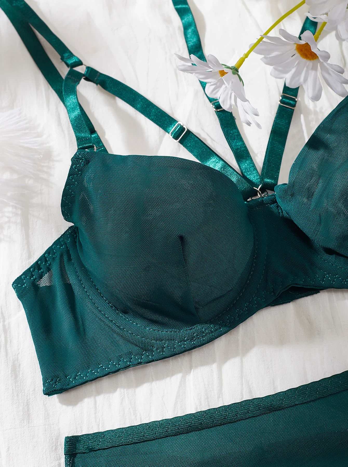 MUZISKAT الملابس الداخلية العصرية 2024 النساء 4 قطع مجموعة غريبة مثير الصدرية المثيرة الرباط الملابس الداخلية مجموعة المرأة شبكة ملابس داخلية فاخرة