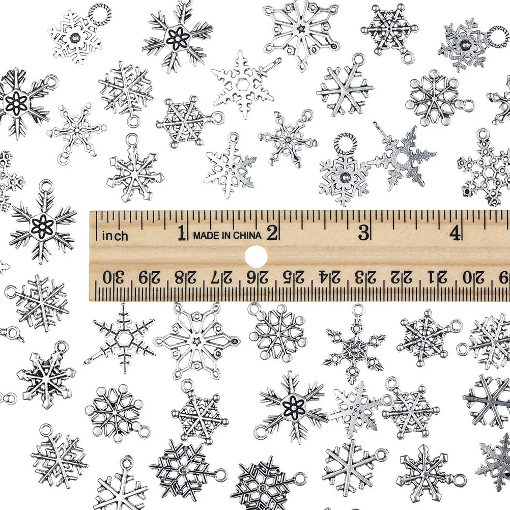 

20Pcs Alloy Snowflake Pendants Xmas Jewelry Accessories DIY Necklace Bracelet Making Christmas DIY Pendants Jewelry Accessories