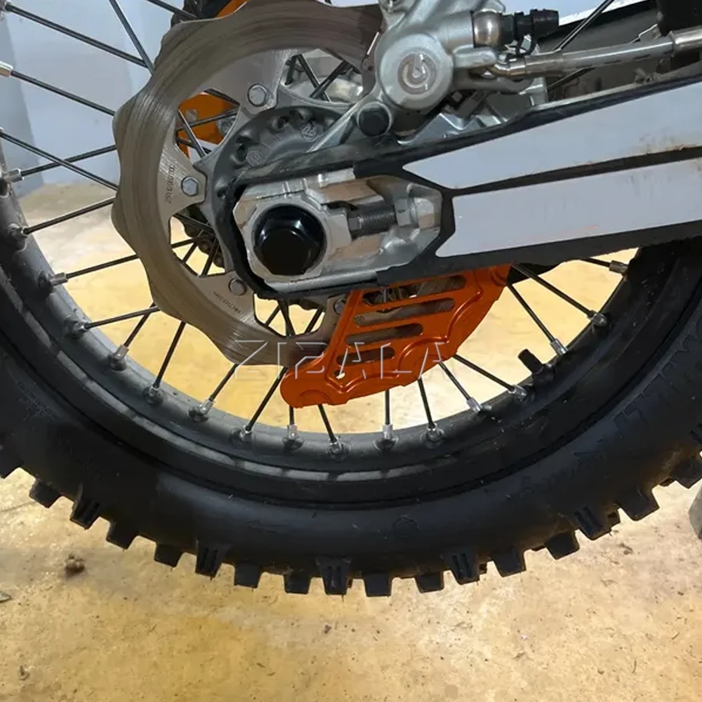 

xcfw FOR Husqvarna TE FE TC FC FX SX SXF EXC EXC F XC XCF XCW XCFW 125 150 250 300 350 450 501 Rear Brake Disc Protector Guard