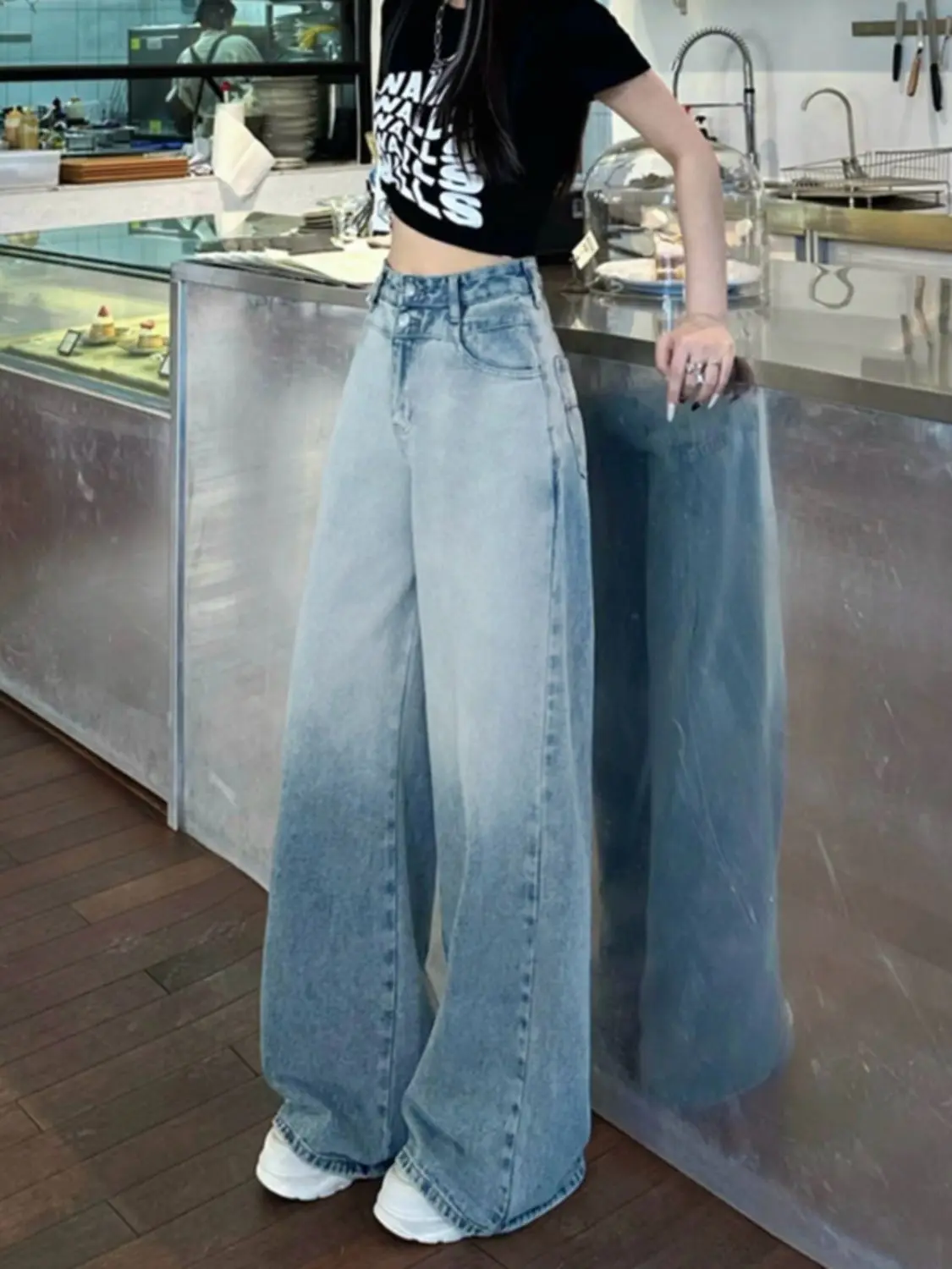 Damskie jeansy z wysokim stanem i szerokimi nogawkami, luźny krój, jasny kolor, letnie, nowe, wyszczuplające, uniwersalne, zwiewne spodnie dżinsowe, modne.
