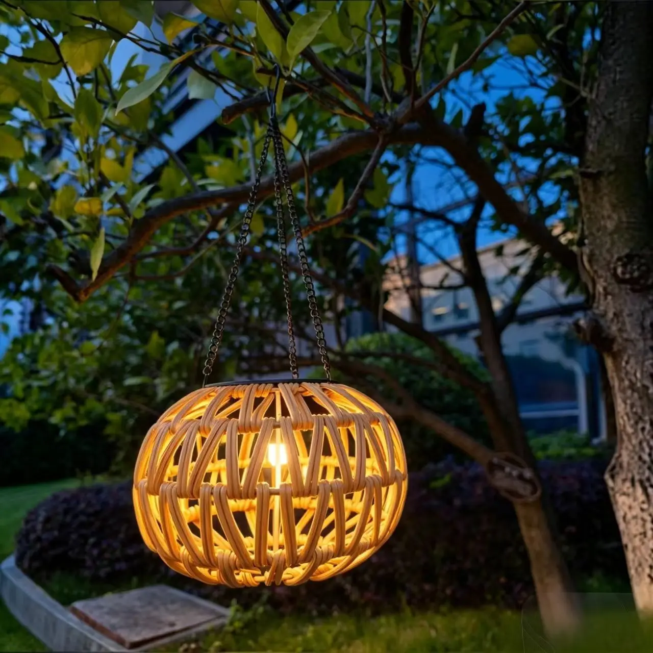 Solarbetriebene Leuchtende Hofbeleuchtung Outdoor Leuchtende Deko Plastik-Rattan-Geflecht Laternenförmige Wasserdichte Garten-Dekorationslichter Geschenk – Detail 3
