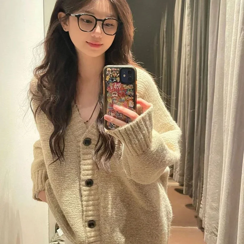 Autumn/winter New Fashion Casual Solid Color High Quality V-neck Cardigan Sweater Retro Elegant Comfortable Exquisite Lady's Top