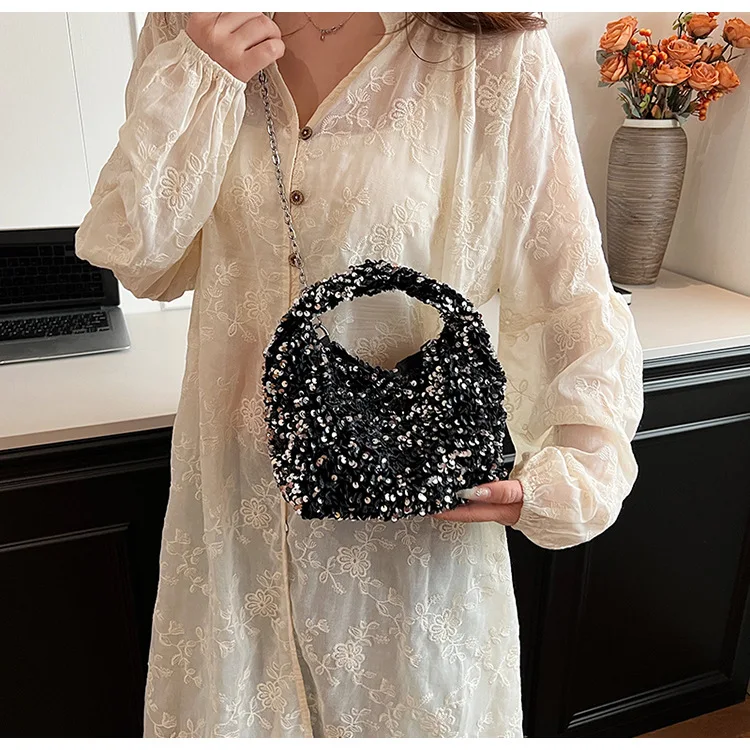 ブラックシルバーカラフルなスパンコールレディースハンドバッグメタルチェーンショルダーバッグクロスボディシンプルなトレンディなベルベットの小さなトートバッグ女性のための