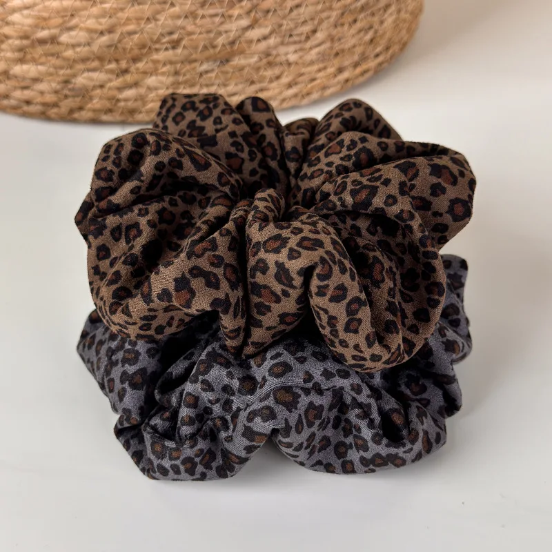 Vintage Leopard Print Scrunchie Large Velvet Hair Elastic Band for Women Casual Low Saturation Bun Hair Tie Office Style