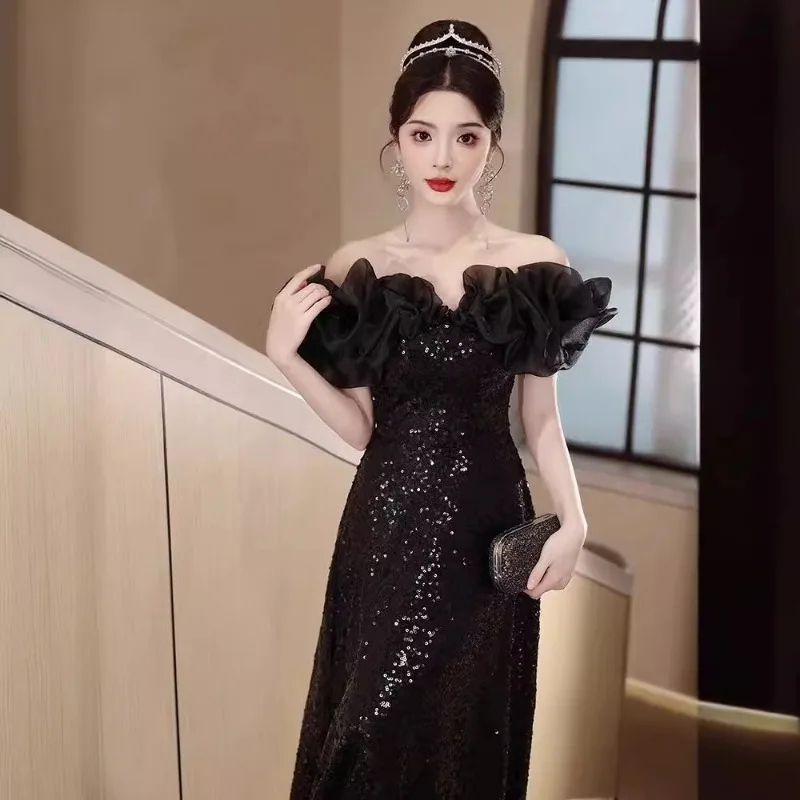 أسود مطرزة ثوب مسائي فرنسي كتف واحد هدية عيد ميلاد ألف خط ثوب التخسيس المضيف مأدبة ثوب مسائي 2026 نمط جديد