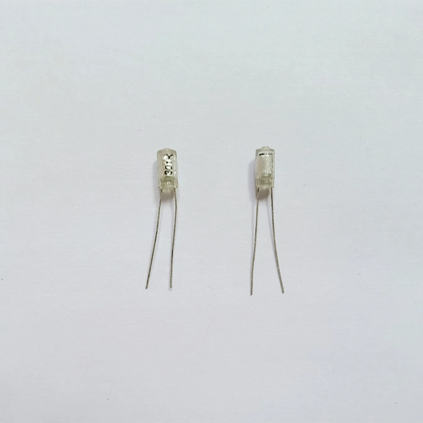 

Original new 100% high quality polystyrene film capacitor 50v301j 300pf 100v 5% lantern capacitance (Inductor)