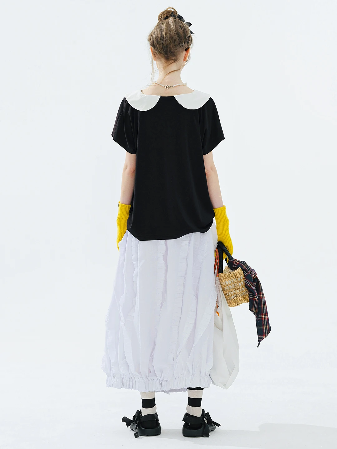 Half length skirt 2025 imakokoni original summer casual art three-dimensional lace dark grid lantern skirt 255073