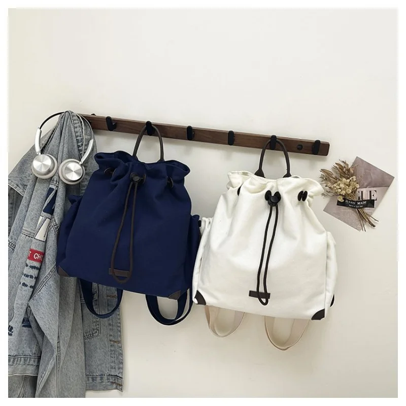 حقيبة ماسنجر نسائية رشيقة مع جلد ساتان كلاسيكي بلجيكي أنيق وخفيف الوزن للركاب بتصميم يومي