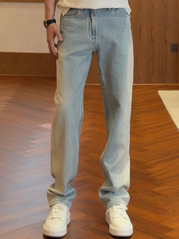 

Мужские джинсы свободного кроя на весну 2026: модные, удобные, прямые, повседневные, городские, с эффектом потертости