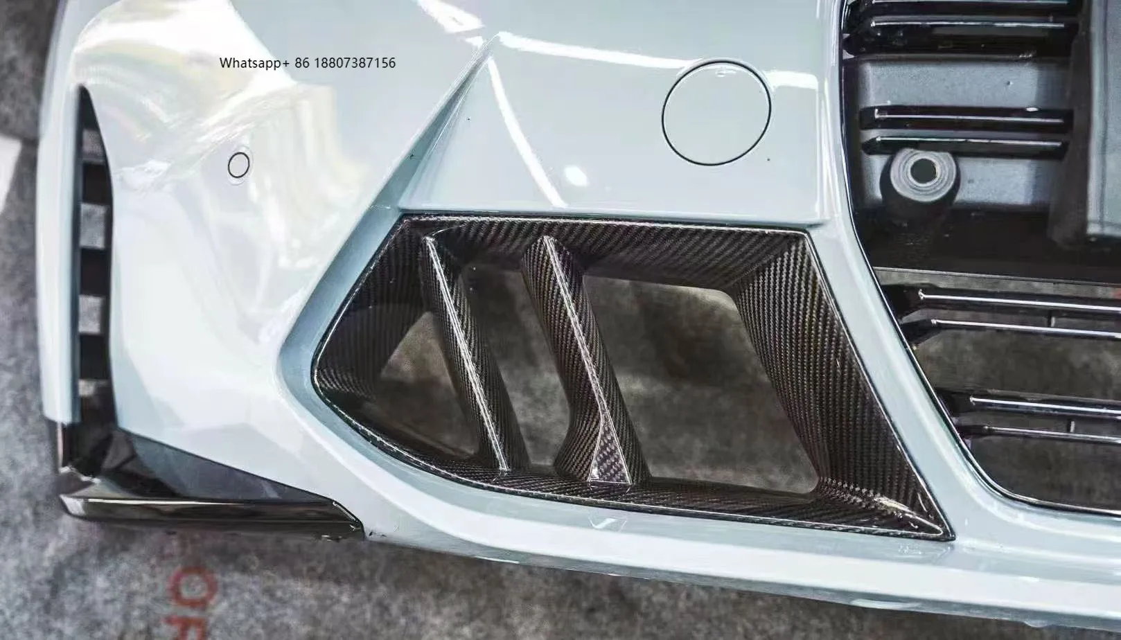 

For M3 M4 G80 G82 Dry Carbon Fiber Front Fog Light Frame Air Outlet with Exhaust New