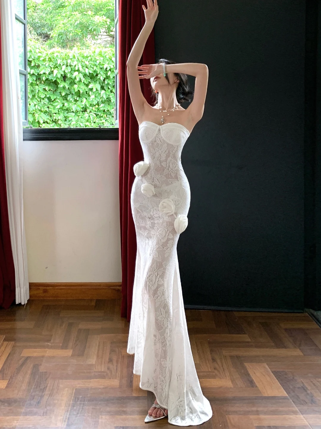 

White Lace Strapl Dr Sexy Pure Desire Beach Vaion Tail Long Evening Gown Floral 3D Embellied Skirt for Young Women