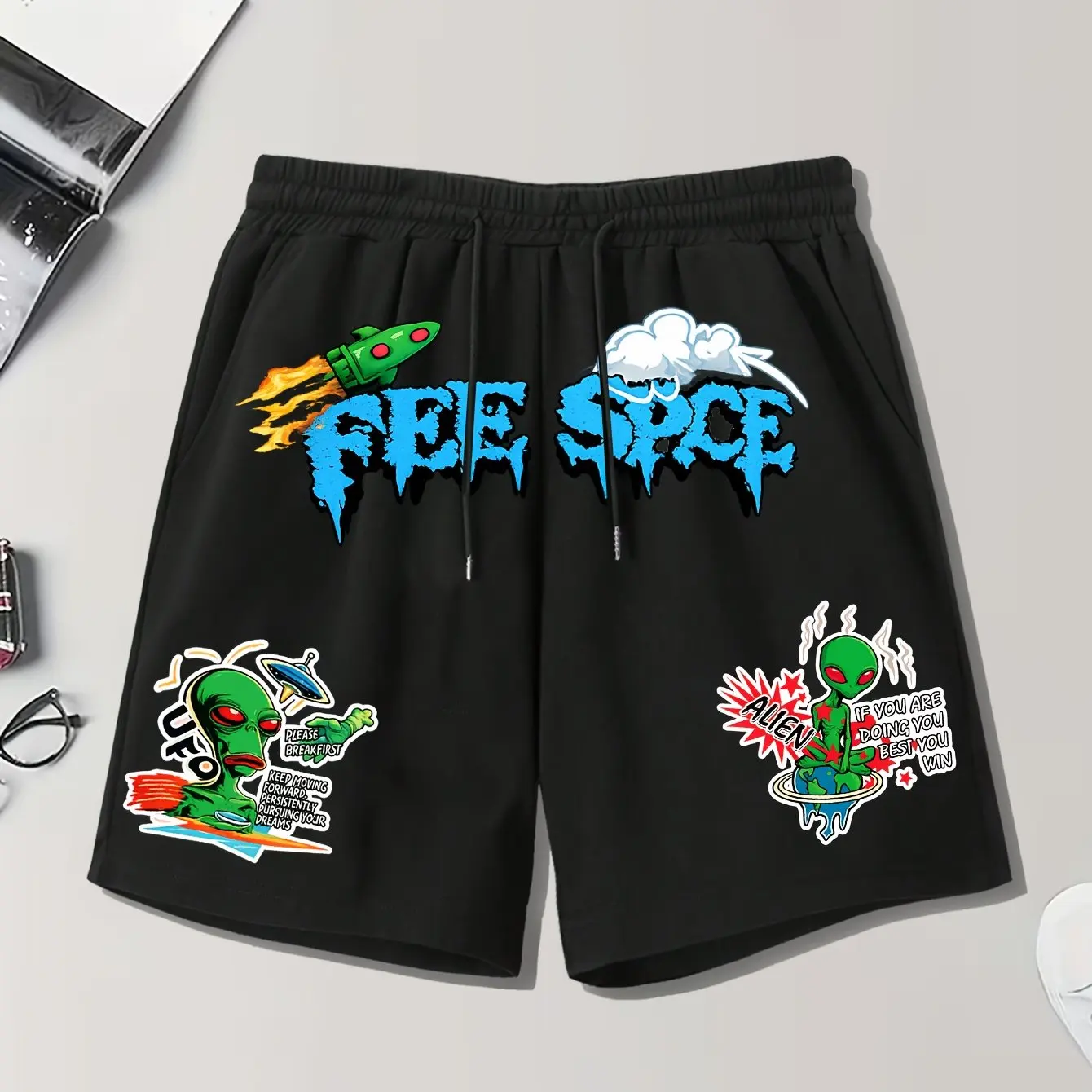

Men's Printed Alien Pattern and Letter Printed Shorts with Waistband and Pockets, Summer Street Fashion Shorts
