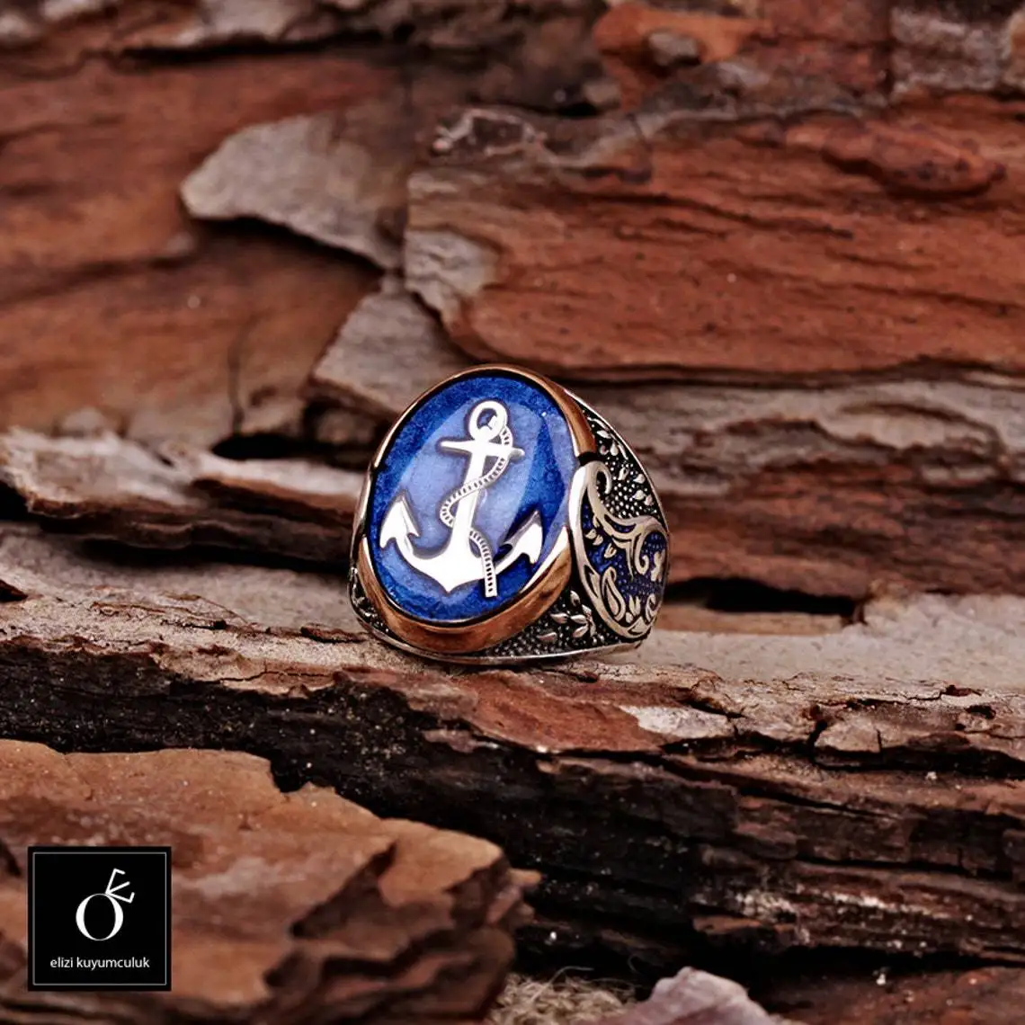 Mat Cross Turquoise Pria yang Modis Memakai Cincin Batu Permata Buatan Tertanam Paduan Trendi Kondisi Baru