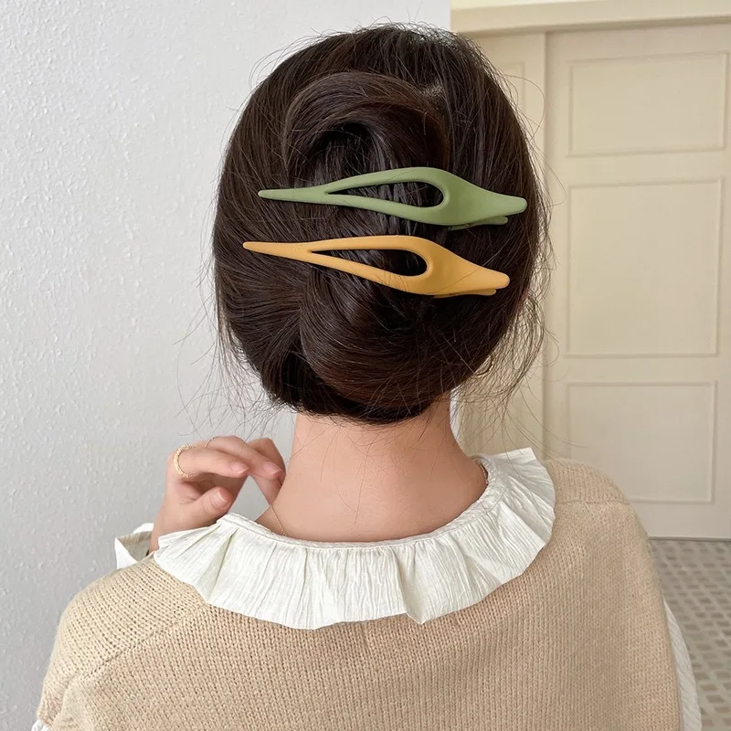 S3650 Resin Hairpin Hair Clip Women Bobby Pin Lady Girls Frosted Duckbill Clip Morandi Color Dovetail Barrette Hair Accessories