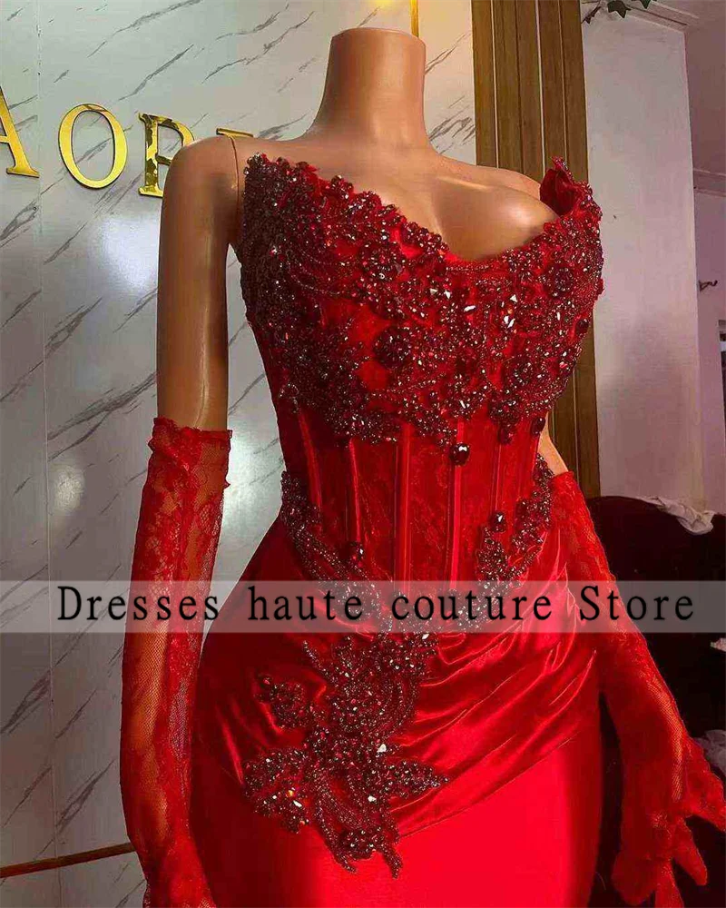 Aso Ebi Red Lace Gloves Beade Crystals Strapless Evening Dress 2025 Women Mermaid Customized Party Dress Wedding robe de gala
