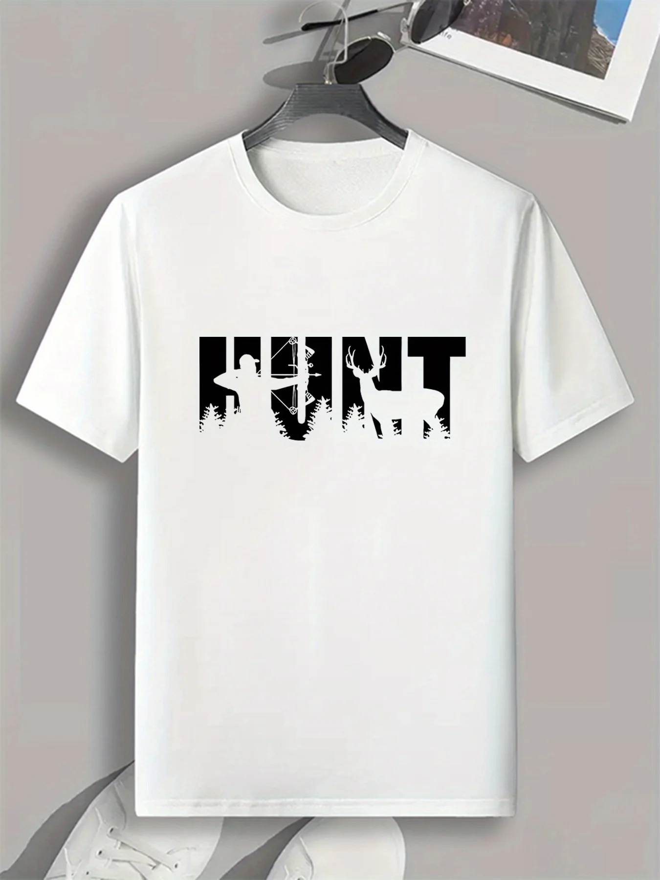 

Comfortable Crew Neck T-Shirt HUNT Creative Print Mens Casual Tee For Summer Outdoor Activities