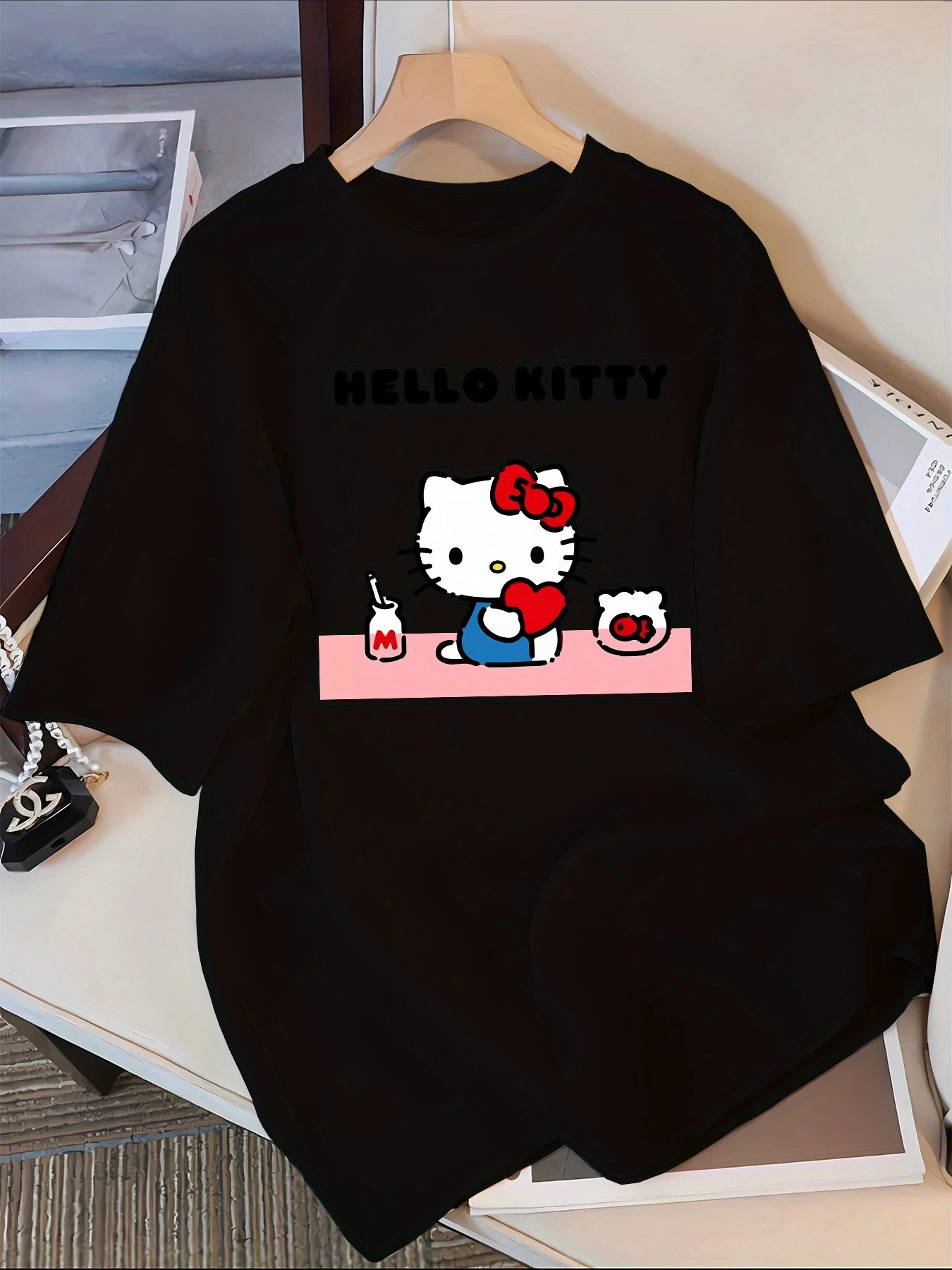 

Women‘s Sanrio Hello Kitty GraphicT-Shirt Vintage Cotton Short Sleeve Unisex Streetwear Oversized Loose Casual Stylish