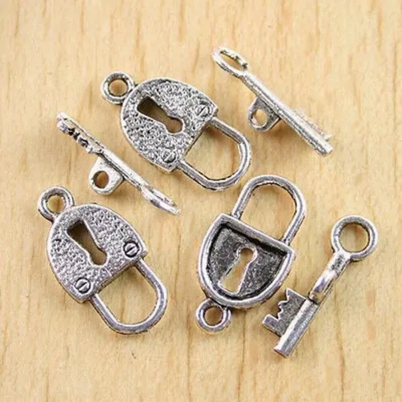 

10Sets Tibetan silver lock key Toggle Clasps h0318