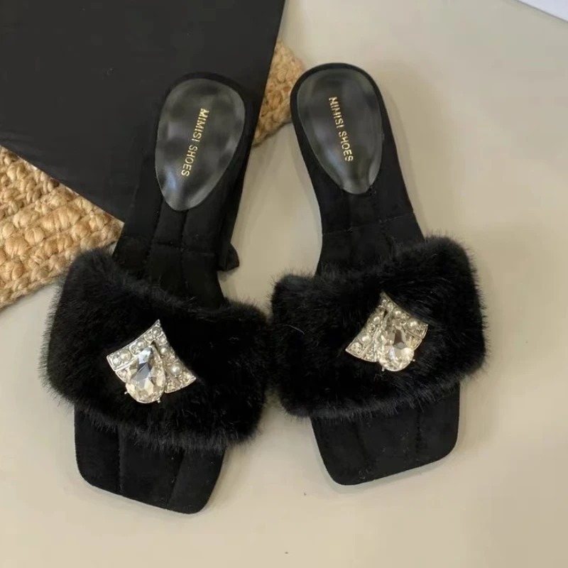 Fluffy Autumn Winter Slippers for Women Diamond Fake Fur Kitten Heel Slides Female Fashion Rhinestone House Slippers Female