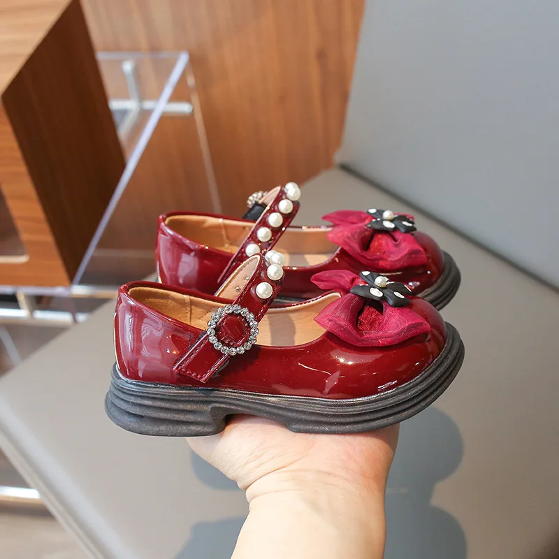 Zapatos de cuero rojo para niños y niñas, zapatos planos escolares negros, zapatos de princesa grandes, zapatos individuales de suela suave Preppy, Verano