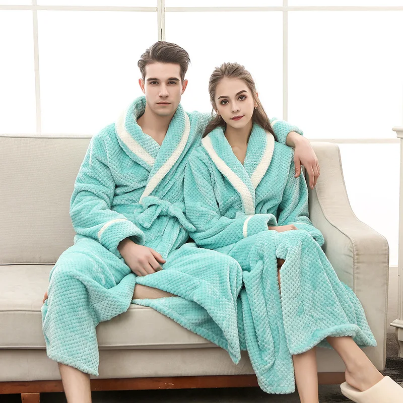 Autumn and Winter Season Home Plush Flannel Soft and Comfortable Couple Pajamas Thick Keep Warm Bathrobe Pajamas