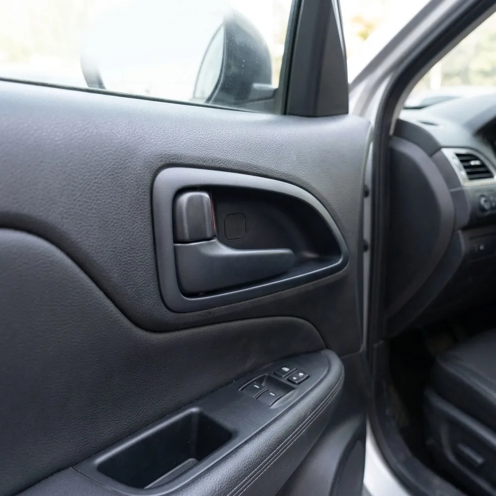 For Hyundai Ix35 2010-2016 For Tucson 2009-2014 Car Interior Door Handle Trim Bezel 82611-2S000, 82611 2S000, 826112S000, 82611-