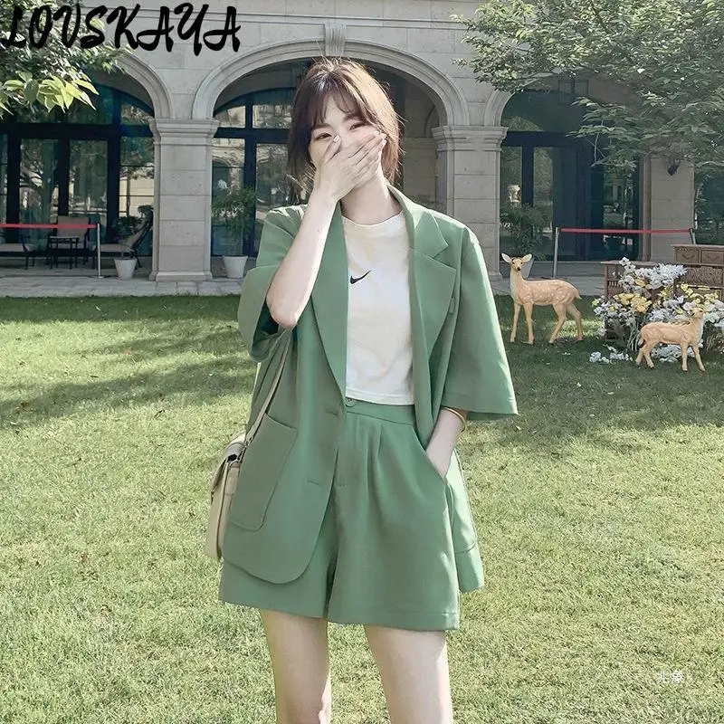

Новый нишевой костюм корейской версии, пиджак с коротким рукавом, маленький костюм для женщин, тонкий летний костюм
