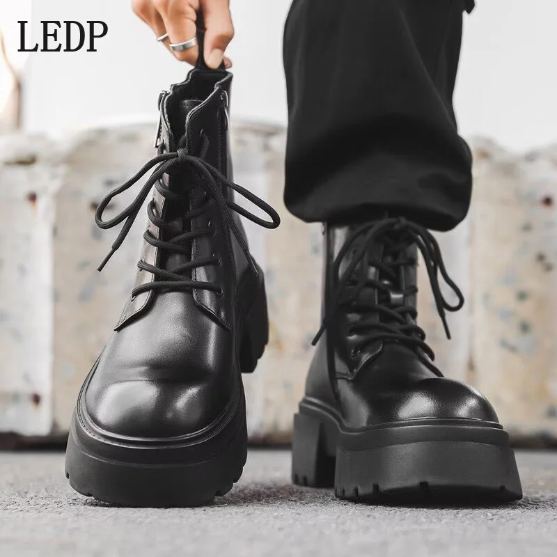 

LEDP Korean Version Stylish Black Zipper Chelsea Boots for Men. New 2025 Autumn Style Versatile and High-top Leather Shoes.